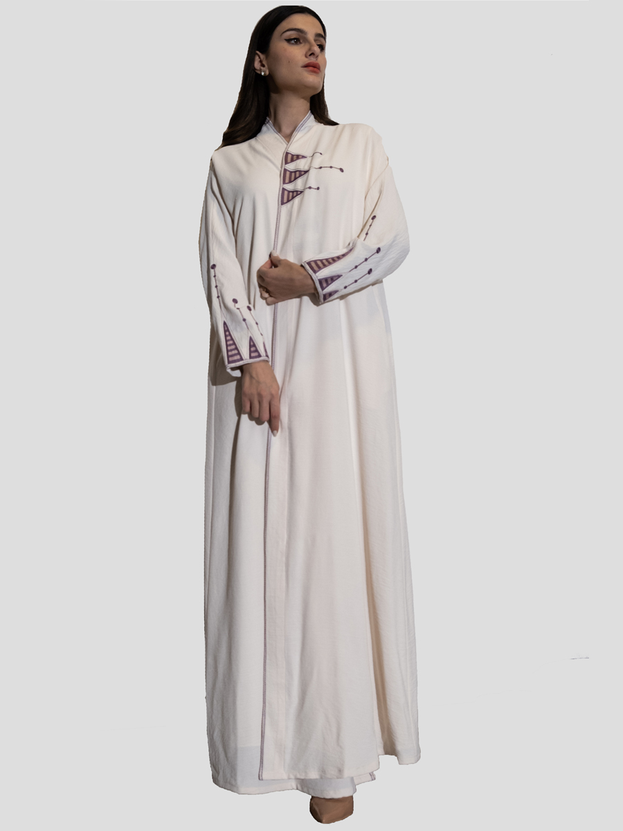 Abaya in bright colors inspired by the Bidi heritage